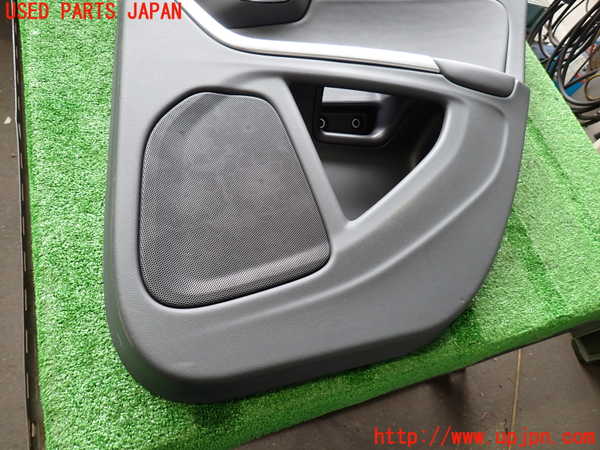 2UPJ-33781294]ボルボ・V60(FB4164T)右後ドア内張り 中古_m0002.jpg