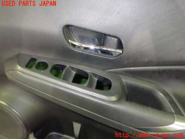 2UPJ-33791234]キックス(RP15)右前ドア内張り 中古_m0003.jpg