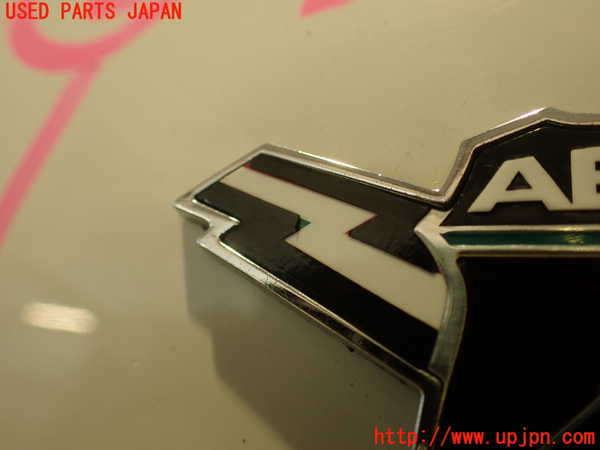 2UPJ-33811632]アバルト・595(312142)エンブレム2 中古_m0004.jpg