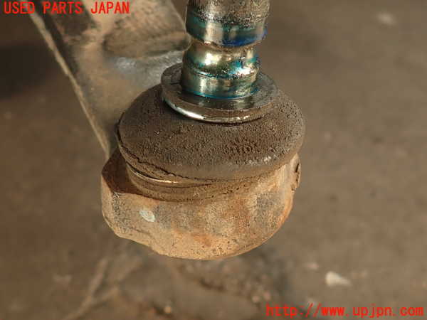 2UPJ-33815176]アバルト・595(312142)右フロントロアアーム1 中古_m0002.jpg