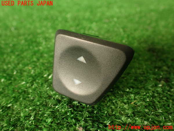 2UPJ-33816240]アバルト・595(312142)右前パワーウィンドウスイッチ 中古_m0001.jpg