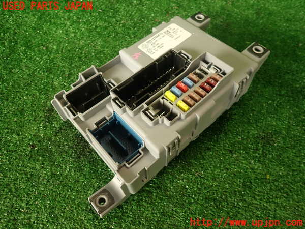2UPJ-33816742]アバルト・595(312142)ヒューズボックス2 中古_m0001.jpg
