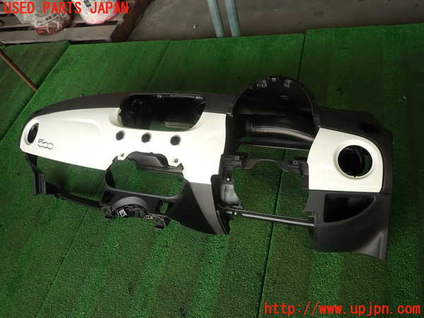 2UPJ-33817505]アバルト・595(312142)ダッシュボード 中古_m0001.jpg