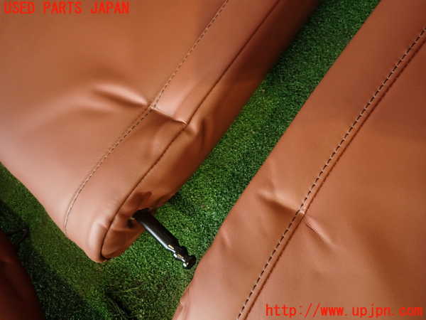 2UPJ-33817385]アバルト・595(312142)リアシート 中古_m0002.jpg