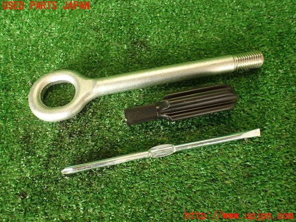 2UPJ-33817805]アバルト・595(312142)車載工具 中古_m0002.jpg