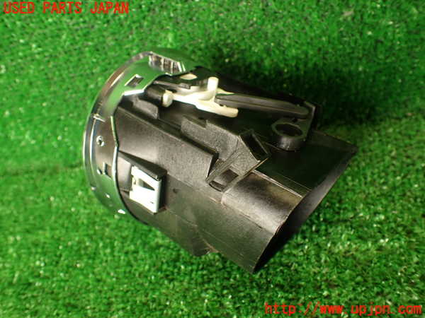 2UPJ-33817527]アバルト・595(312142)エアコン吹き出し口2 (右) 中古_m0003.jpg