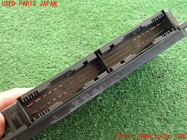 2UPJ-33826146]BMW 120i E87(UD20)コンピューター1 中古 6135 9224593-01_m0004.jpg