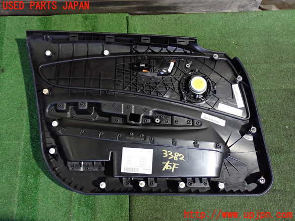 2UPJ-33821234]BMW 120i E87(UD20)右前ドア内張り 中古_m0004.jpg