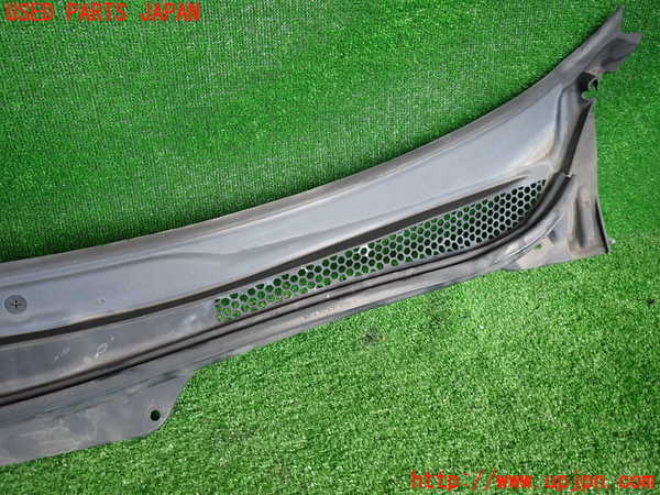 2UPJ-33831190]ボルボ・V50(MB4204S)カウルトップ 中古_m0002.jpg