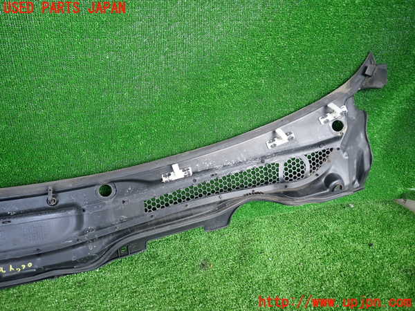 2UPJ-33831190]ボルボ・V50(MB4204S)カウルトップ 中古_m0004.jpg