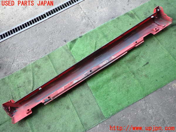 2UPJ-33831390]ボルボ・V50(MB4204S)右サイドステップ 中古_m0005.jpg