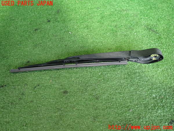 2UPJ-33831661]ボルボ・V50(MB4204S)リアワイパーアーム1 中古_m0001.jpg