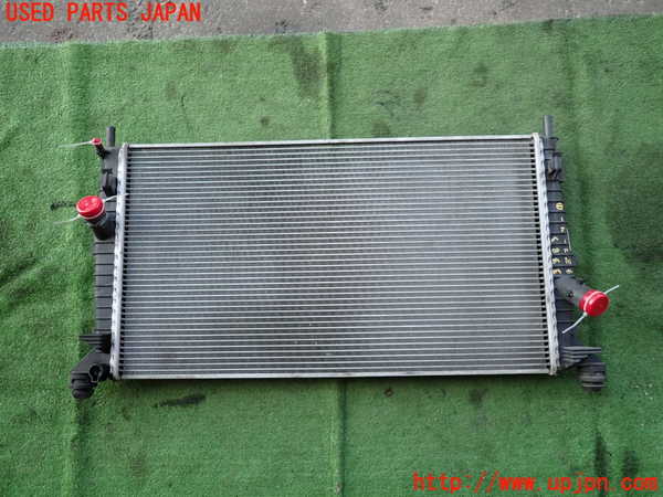 2UPJ-33832321]ボルボ・V50(MB4204S)ラジエーター1 中古_m0001.jpg