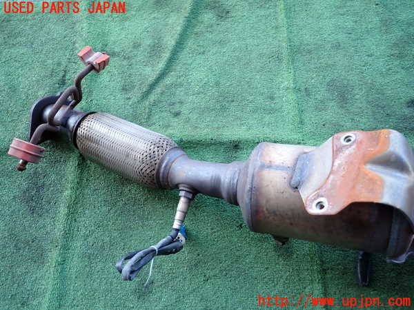 2UPJ-33832661]ボルボ・V50(MB4204S)触媒1 中古_m0005.jpg