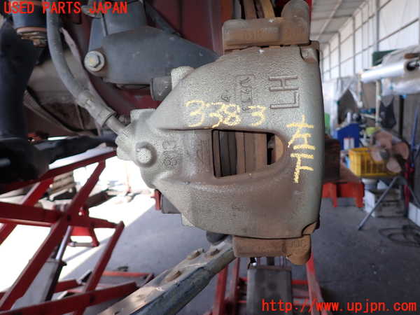 2UPJ-33834085]ボルボ・V50(MB4204S)左フロントキャリパー 中古_m0001.jpg