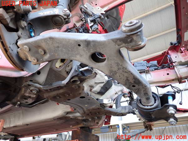 2UPJ-33835176]ボルボ・V50(MB4204S)右フロントロアアーム1 中古_m0002.jpg