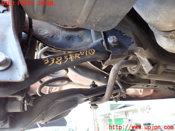 2UPJ-33835200]ボルボ・V50(MB4204S)右リアロアアーム1 中古_m0001.jpg