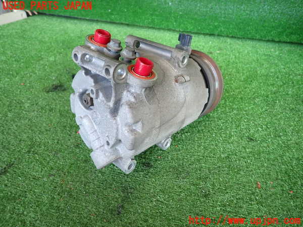 2UPJ-33836025]ボルボ・V50(MB4204S)エアコンコンプレッサー 中古_m0002.jpg