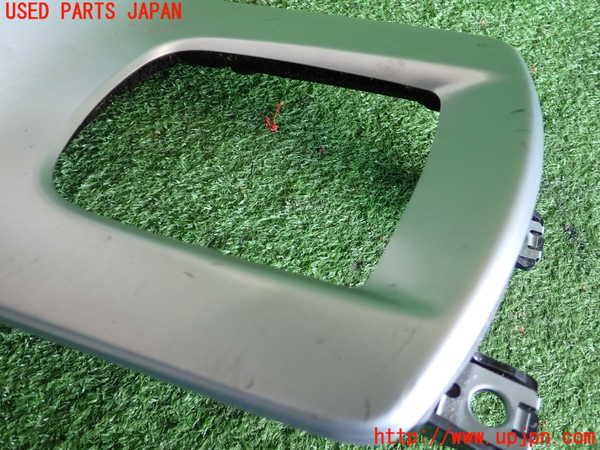 2UPJ-33836066]ボルボ・V50(MB4204S)エアコンスイッチ1 中古_m0003.jpg