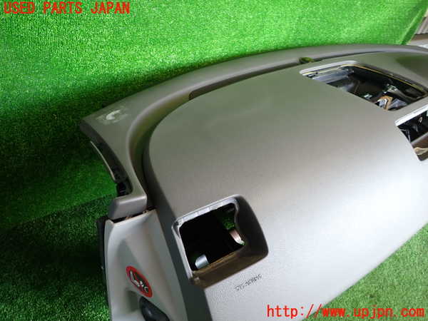 2UPJ-33837505]ボルボ・V50(MB4204S)ダッシュボード 中古_m0003.jpg