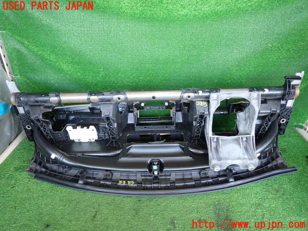 2UPJ-33837505]ボルボ・V50(MB4204S)ダッシュボード 中古_m0005.jpg