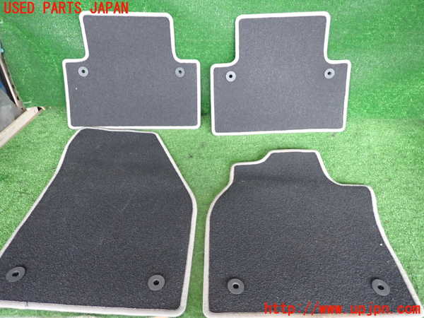 2UPJ-33837800]ボルボ・V50(MB4204S)フロアマット 中古_m0005.jpg
