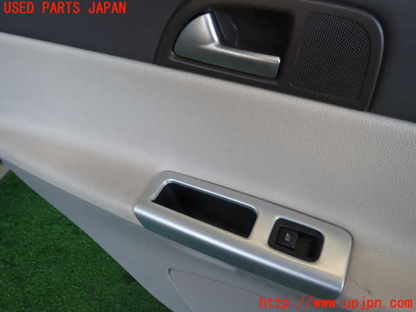2UPJ-33831324]ボルボ・V50(MB4204S)左後ドア内張り 中古_m0003.jpg