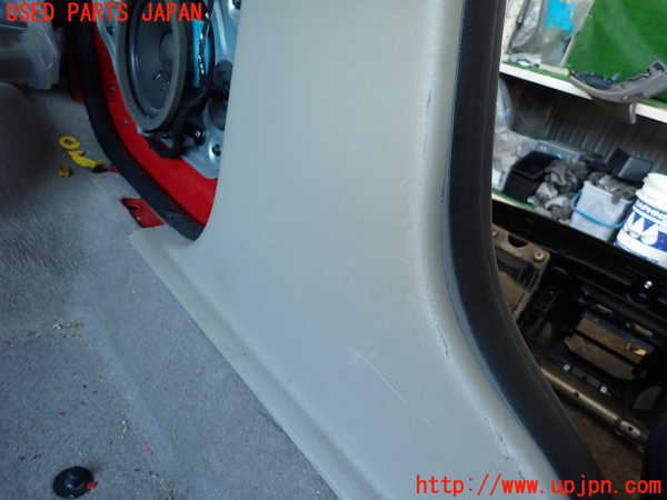 2UPJ-33837670]ボルボ・V50(MB4204S)左センターピラートリム 中古_m0004.jpg