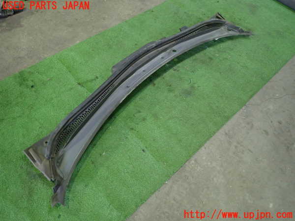 1UPJ-33841190]ボルボ・C30(MB4204S)カウルトップ 中古_m0002.jpg