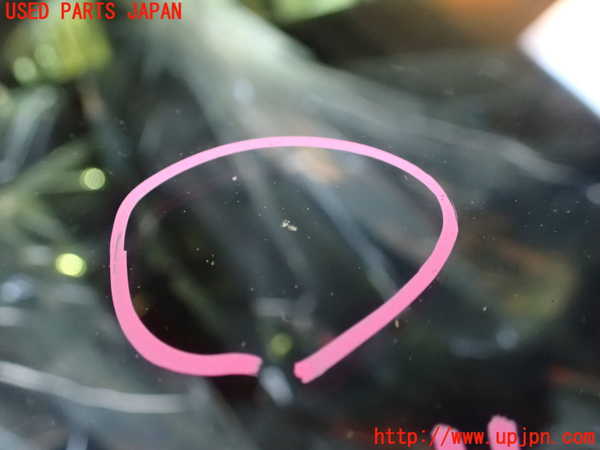 1UPJ-33841195]ボルボ・C30(MB4204S)フロントガラス 中古_m0002.jpg