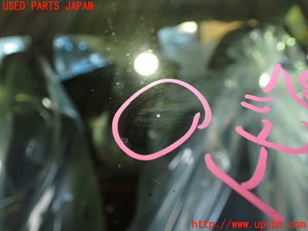 1UPJ-33841195]ボルボ・C30(MB4204S)フロントガラス 中古_m0003.jpg