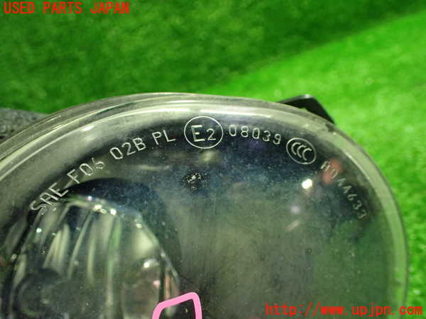 1UPJ-33841180]ボルボ・C30(MB4204S)右フォグ 中古_m0003.jpg