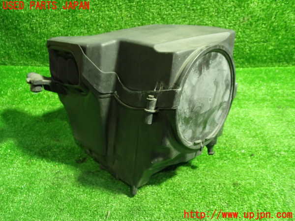 1UPJ-33842560]ボルボ・C30(MB4204S)エアクリーナーボックス 中古_m0003.jpg