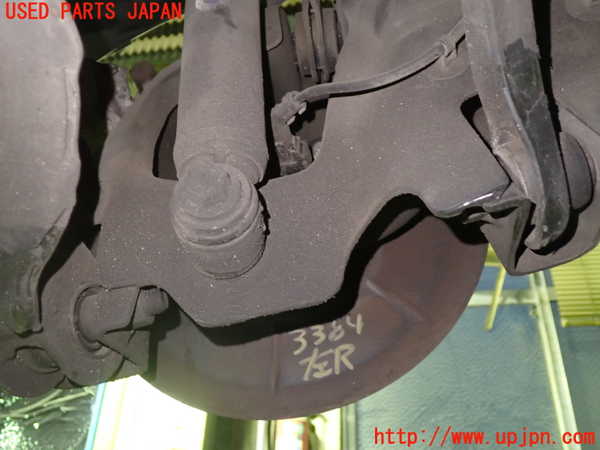 1UPJ-33844305]ボルボ・C30(MB4204S)左リアナックルハブ 中古_m0001.jpg