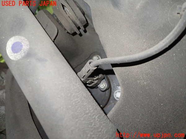 1UPJ-33844305]ボルボ・C30(MB4204S)左リアナックルハブ 中古_m0002.jpg