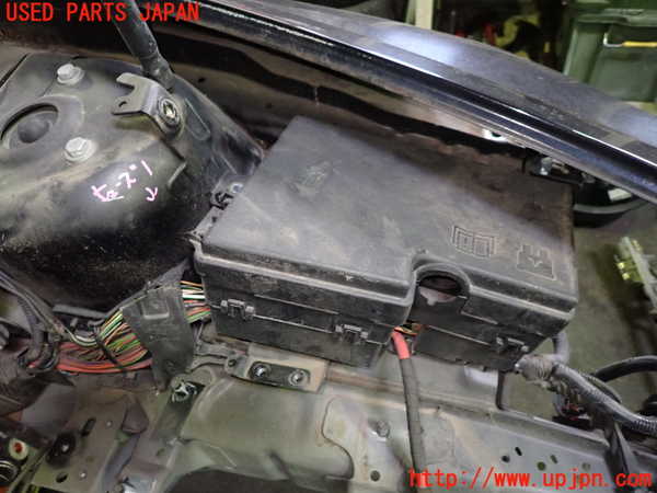 1UPJ-33846741]ボルボ・C30(MB4204S)ヒューズボックス1 中古_m0001.jpg