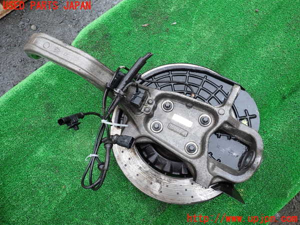 1UPJ-33854290]マセラティ・クアトロポルテ(MQP30A)右フロントナックルハブ 中古_m0002.jpg