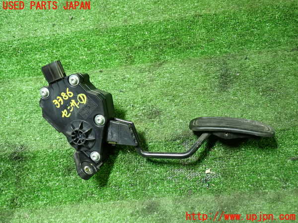 1UPJ-33866381]アルファード(ANH20W)センサー1 アクセルペダル 中古_m0003.jpg