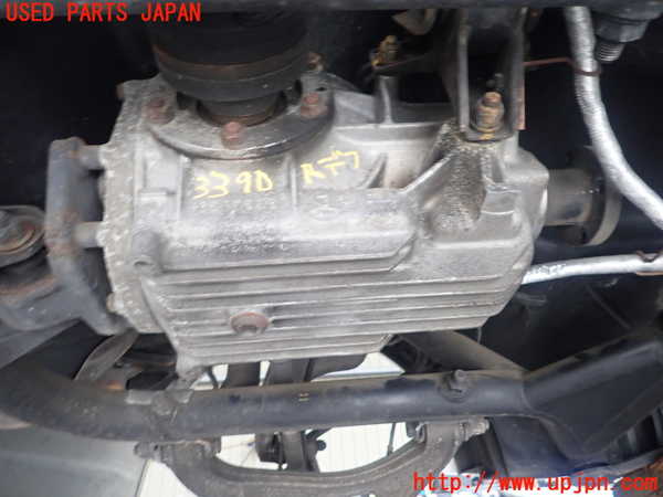 5UPJ-33904355]マセラティ・3200GT(338)リアデフ  【左ハンドル】 中古_m0002.jpg