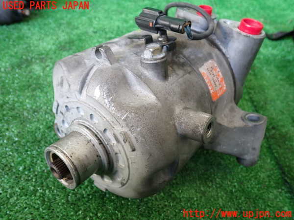 5UPJ-33916025]アルシオーネ SVX(CXW)エアコンコンプレッサー 中古_m0002.jpg