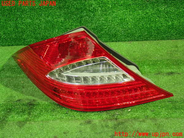 1UPJ-33931536]ベンツ CLS350 C219(219356C)左テールランプ 中古_m0001.jpg