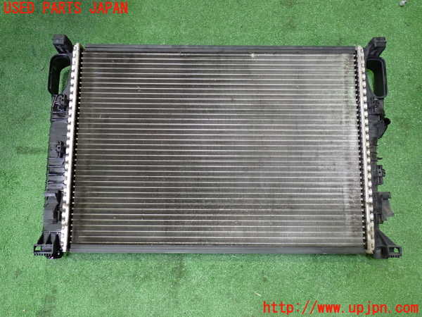 1UPJ-33932321]ベンツ CLS350 C219(219356C)ラジエーター1 中古_m0002.jpg