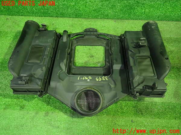 1UPJ-33932560]ベンツ CLS350 C219(219356C)エアクリーナーボックス 中古_m0002.jpg