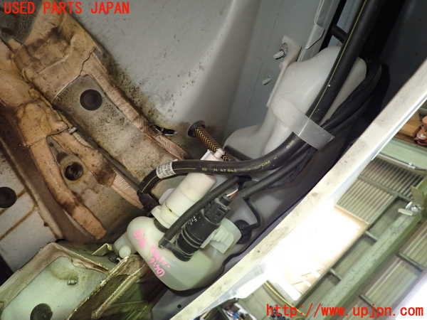 1UPJ-33936791]ベンツ CLS350 C219(219356C)ウォッシャータンク1 中古_m0001.jpg