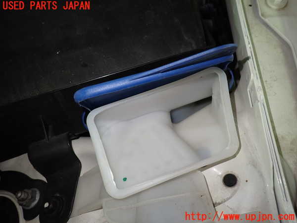 1UPJ-33936791]ベンツ CLS350 C219(219356C)ウォッシャータンク1 中古_m0003.jpg