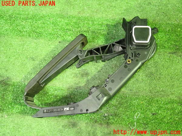 1UPJ-33936381]ベンツ CLS350 C219(219356C)センサー1（アクセルペダル） 中古_m0002.jpg