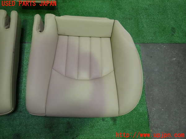 1UPJ-33937385]ベンツ CLS350 C219(219356C)リアシート 中古_m0003.jpg