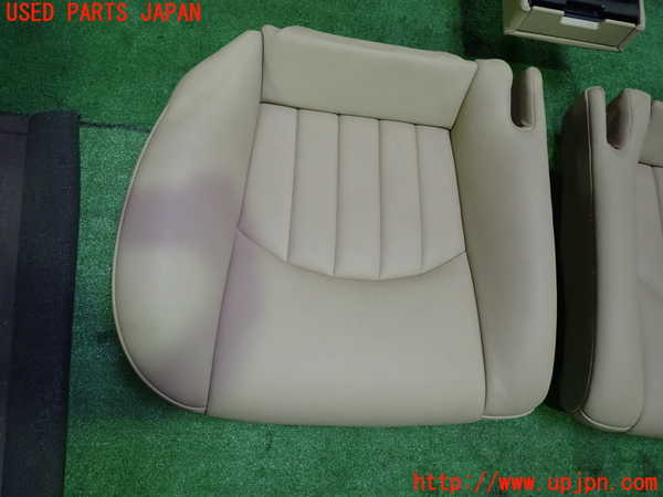 1UPJ-33937385]ベンツ CLS350 C219(219356C)リアシート 中古_m0004.jpg