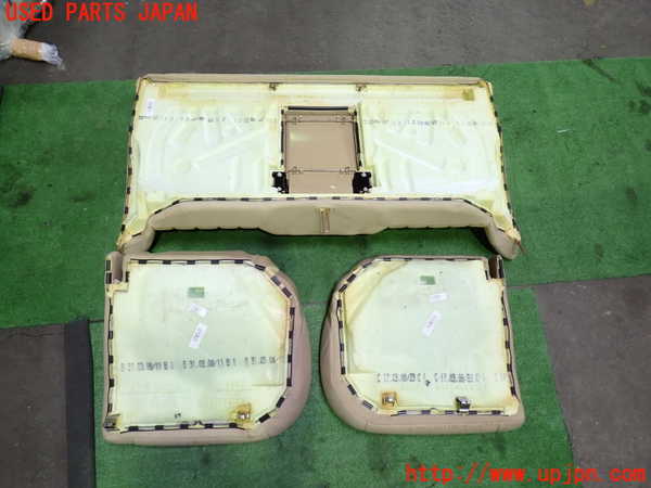 1UPJ-33937385]ベンツ CLS350 C219(219356C)リアシート 中古_m0005.jpg