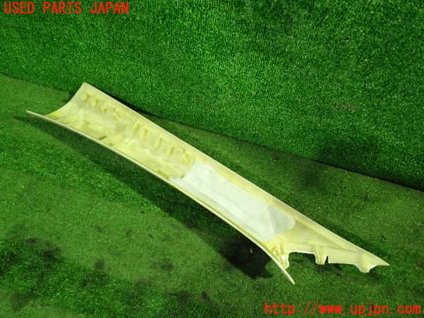 1UPJ-33937655]ベンツ CLS350 C219(219356C)右フロントピラートリム 中古_m0002.jpg